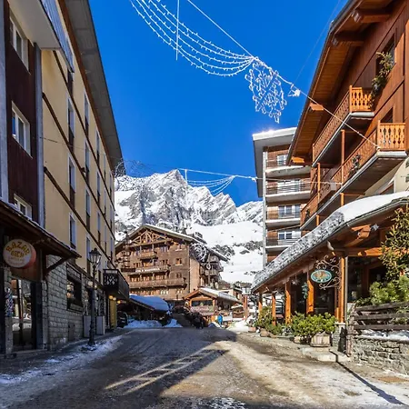 Apartment Hellochalet Le Bois Du Cervin - Matterhorn View, Ski-in Ski-out *